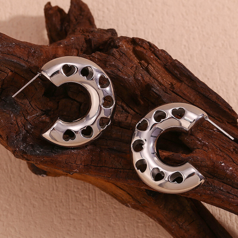 Chunky Hoops con Corazones Alrededor