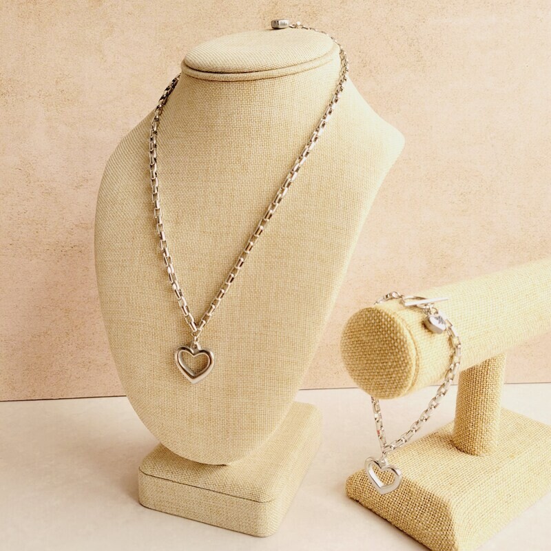 Set de Acero Inoxidable con Diseño de Corazón, Cadena Gruesa: Un Toque de Amor y Fuerza
