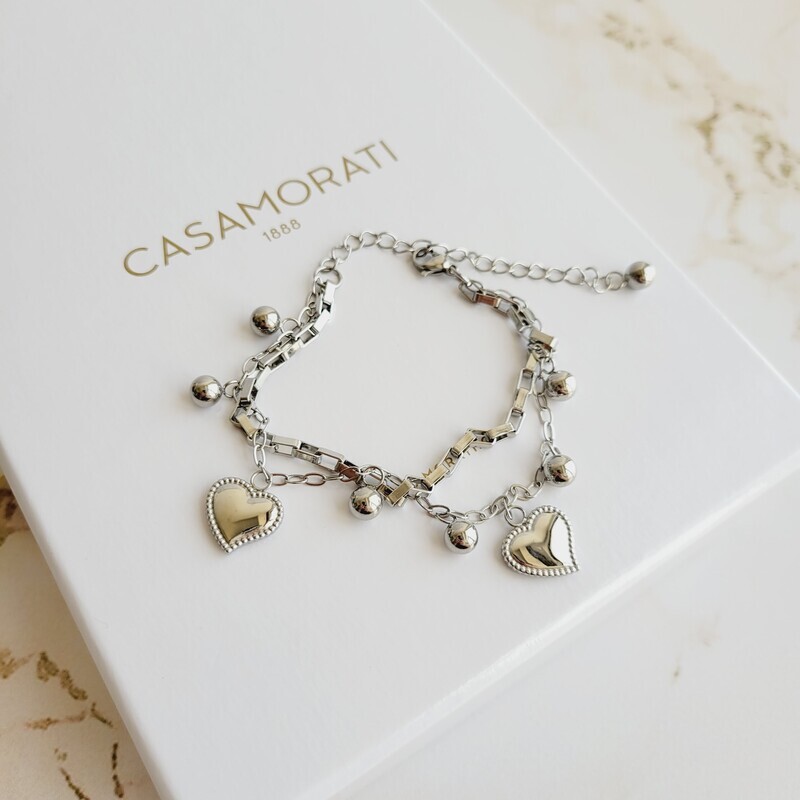 Pulsera bolitas y corazones