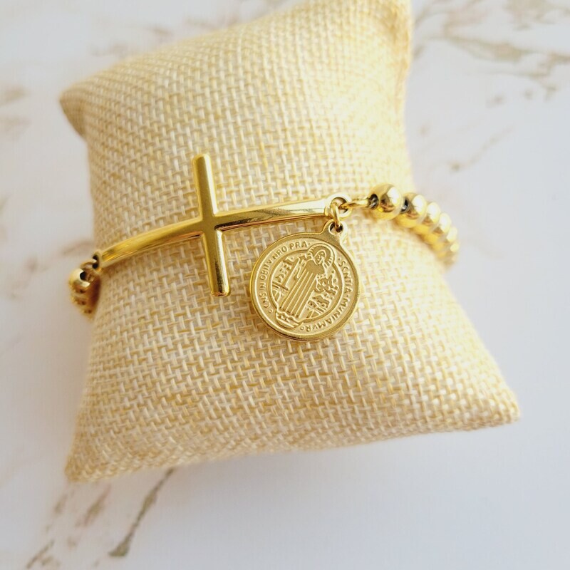 Pulsera de San Benito de Acero Inoxidable con Cruz y Medalla: Protección y Elegancia en tu Muñeca