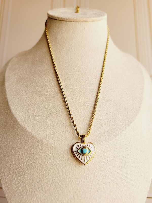 Gargantilla entorchada con Dije de Corazón Dorado y Ojo en el Centro