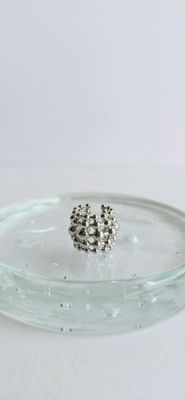 Ear cuff bolitas