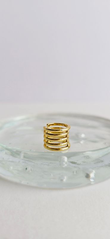 Ear cuff lineas