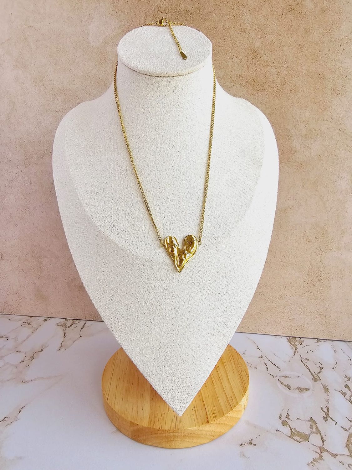 Gargantilla con Dije de Corazón Martillado