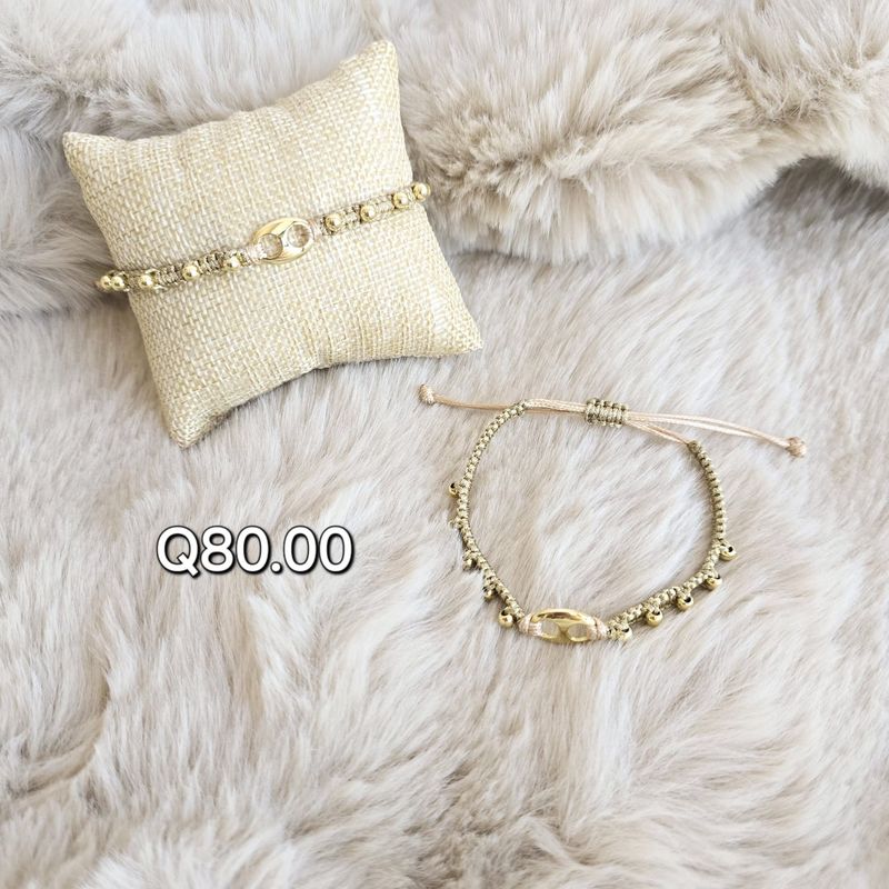 Pulsera Ajustable con Bolitas Tejidas y Dije de Rodio