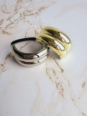 ​Colas de Cabello Lisas