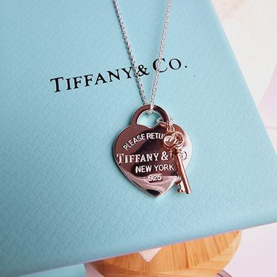 Cadena de Plata con Dije de Corazón y Llave