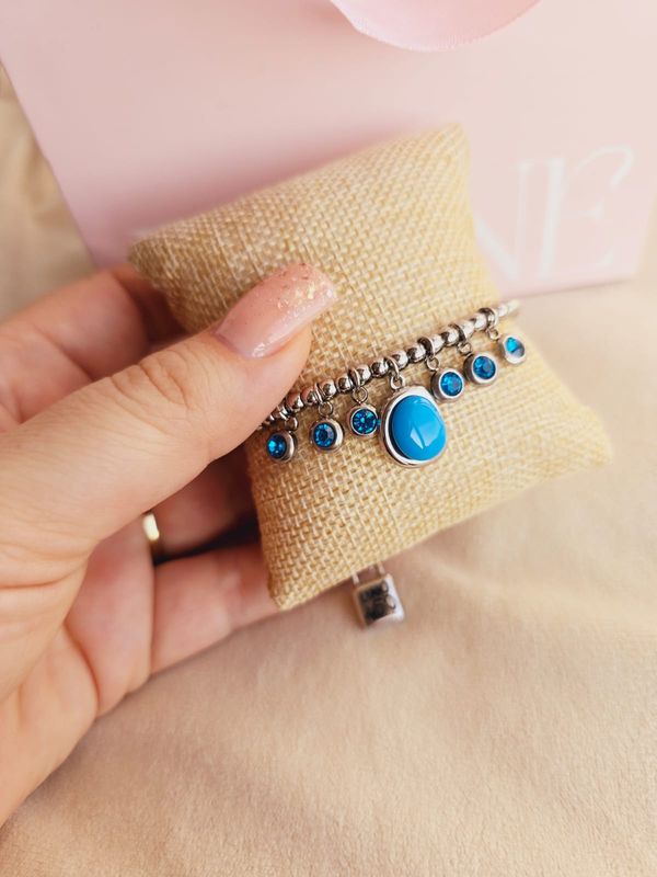 Pulsera de Acero con Dijes Azules