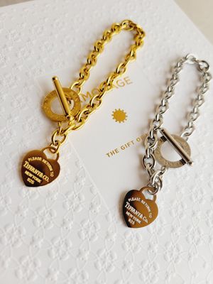 Pulsera marca internacional - Acero Inoxidable