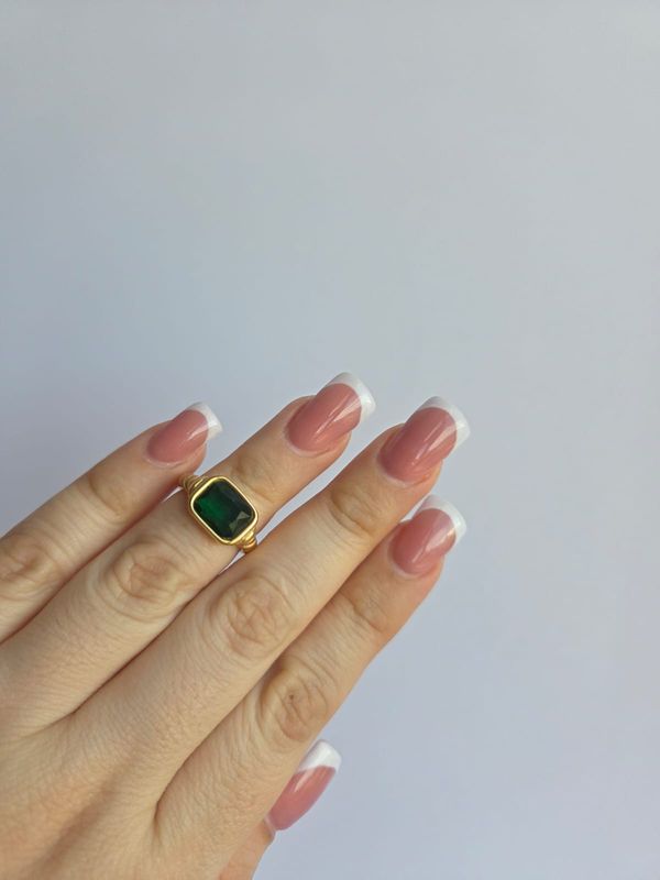 Anillo Esmeralda