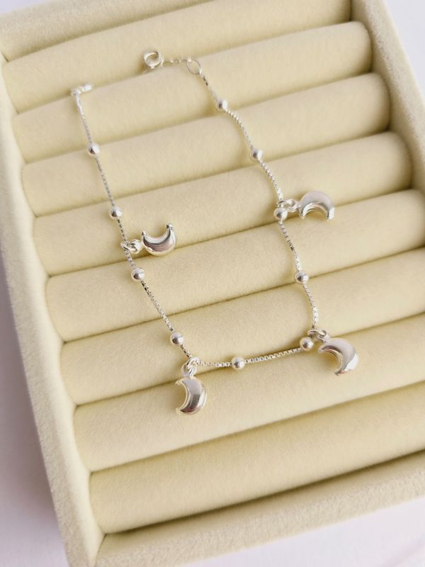 Pulsera de lunas
