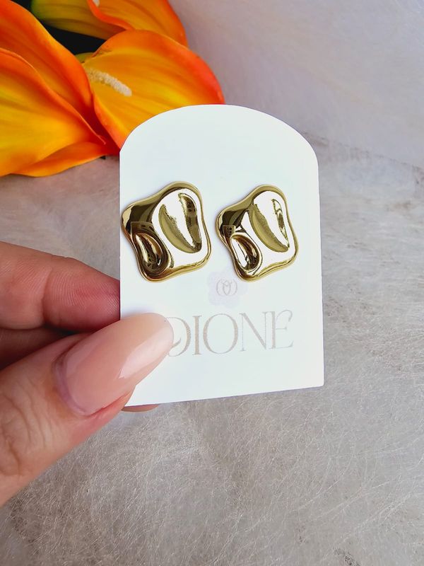 Aretes de cuadro asimétrico