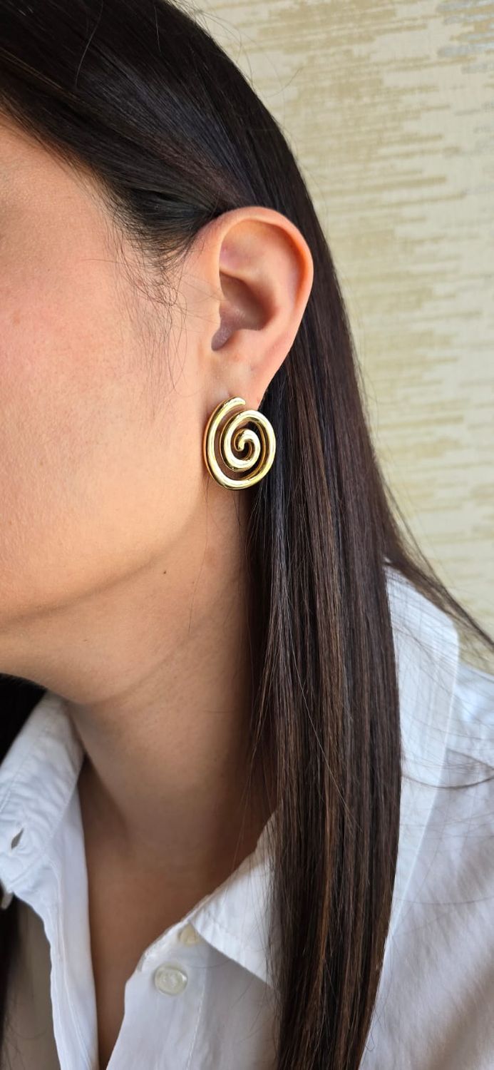 Aretes en Forma de Espiral  Dorado