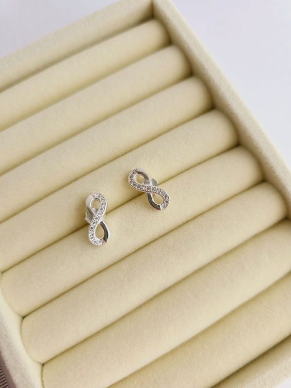 Infinito con brillantes