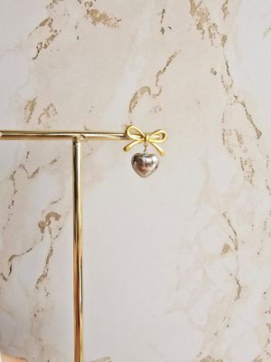 Aretes Néa