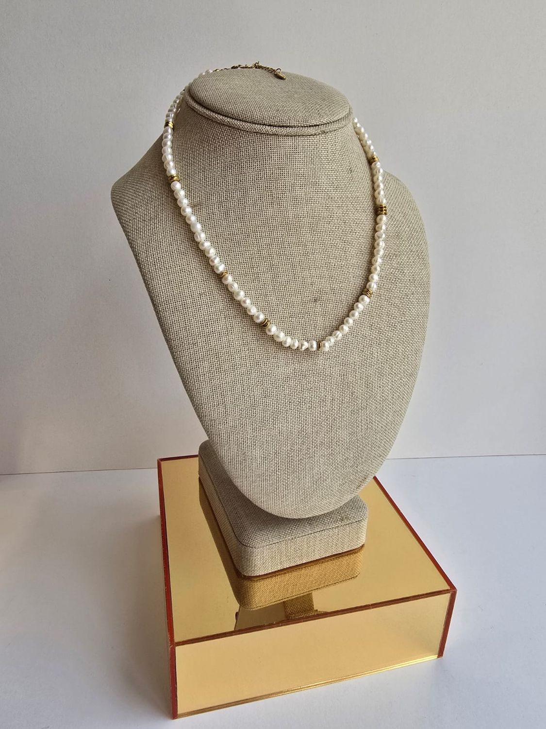 Gargantilla Donna perla de río