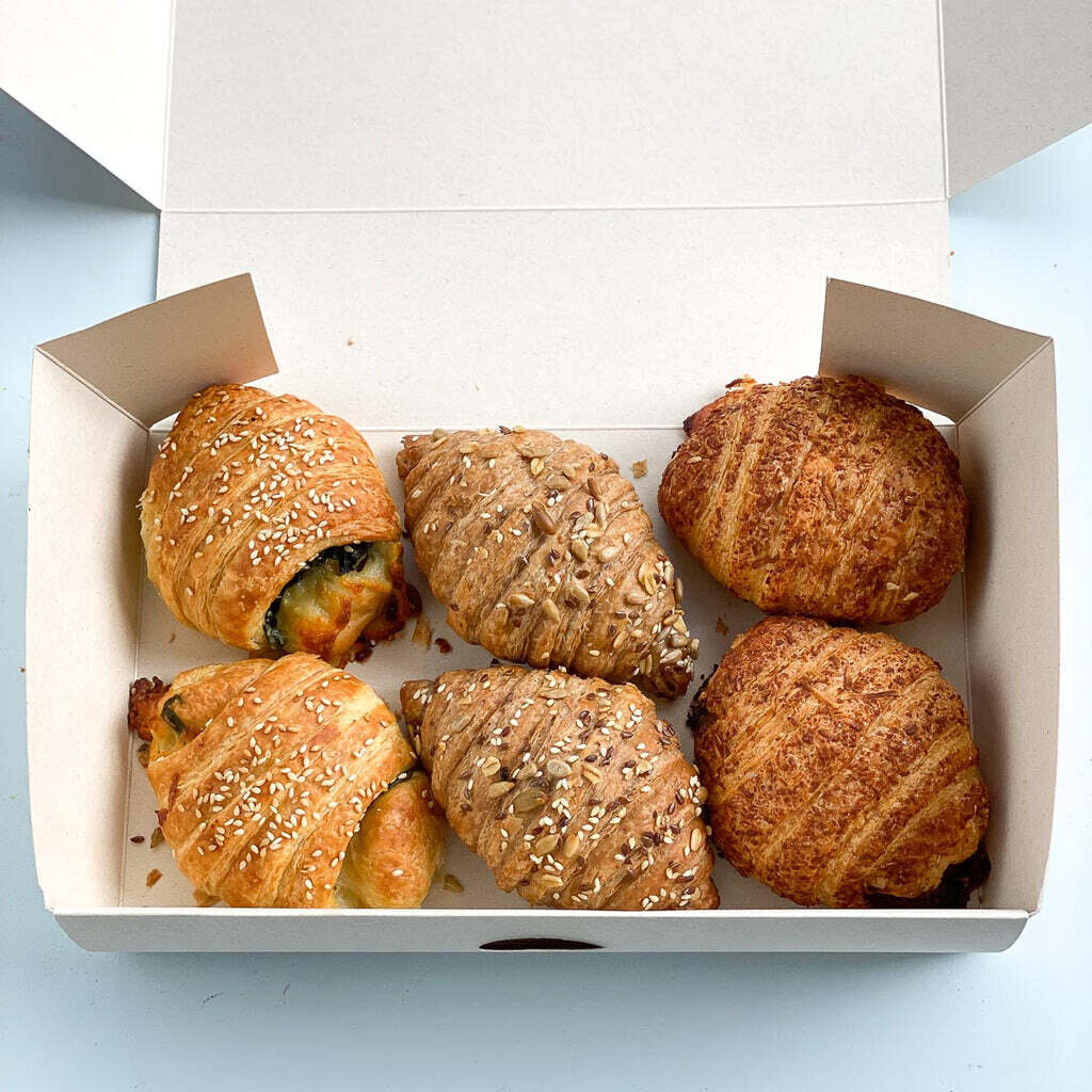 Caja de croissant x 2 und