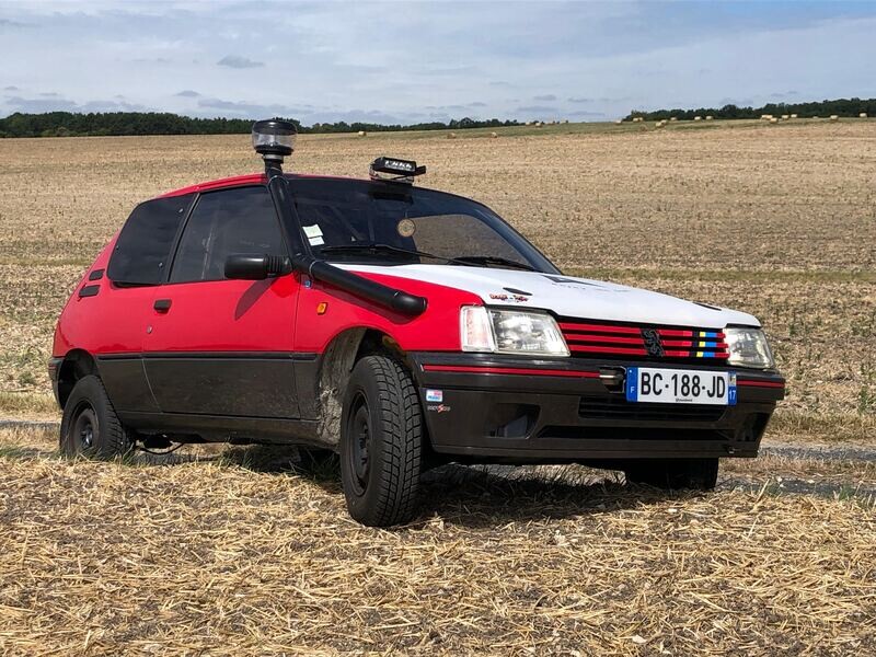 PEUGEOT 205 RALLY CAR