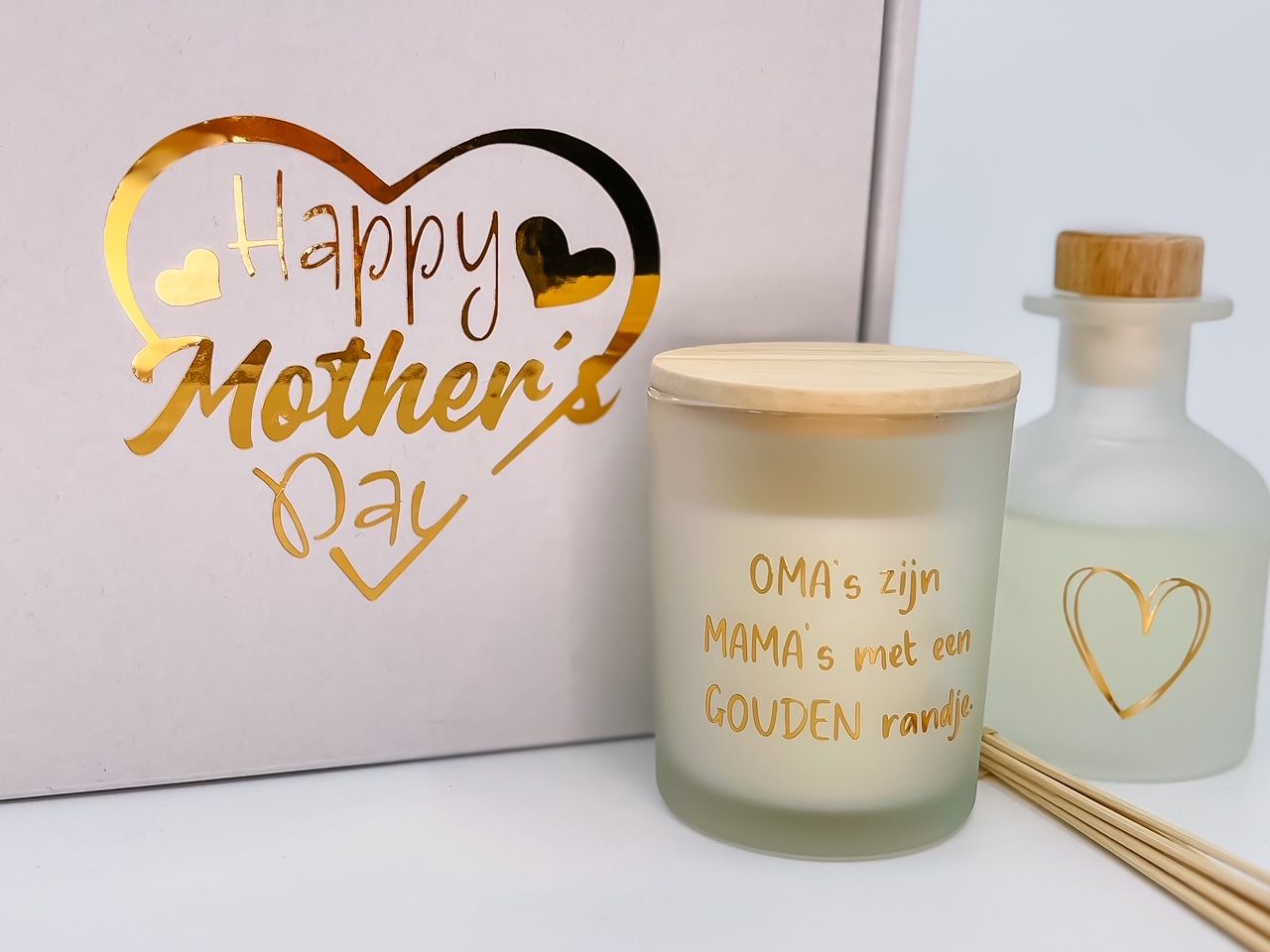 Giftbox met huisparfum en geurkaars