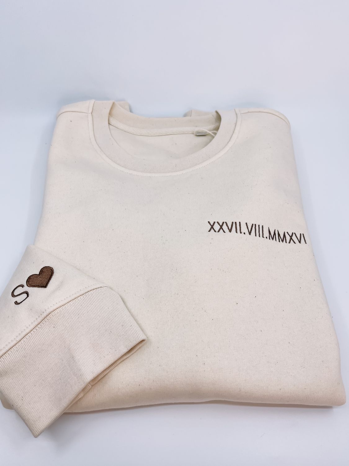 Sweater met Romeinse datum