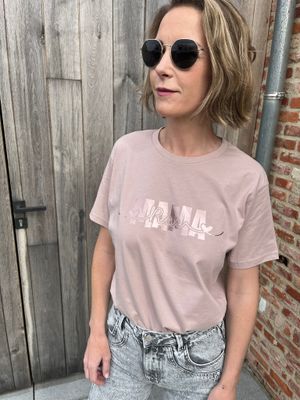 Dames T-shirt met naam door het woord MAMA/OMA/METER