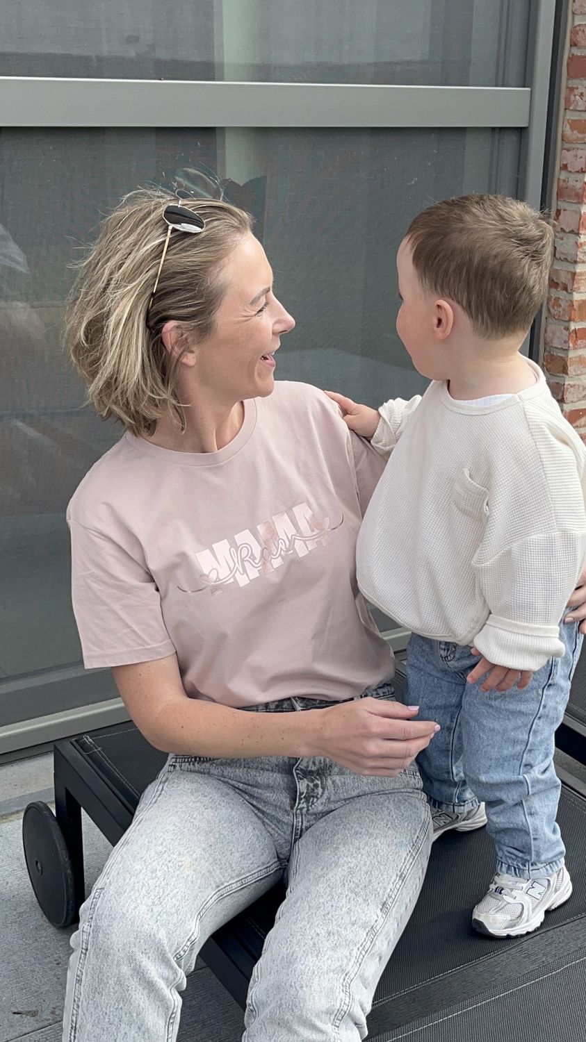 Dames T-shirt met naam door het woord MAMA/OMA/METER