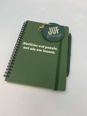 Notitieboekje A5 met balpen + sleutelhanger