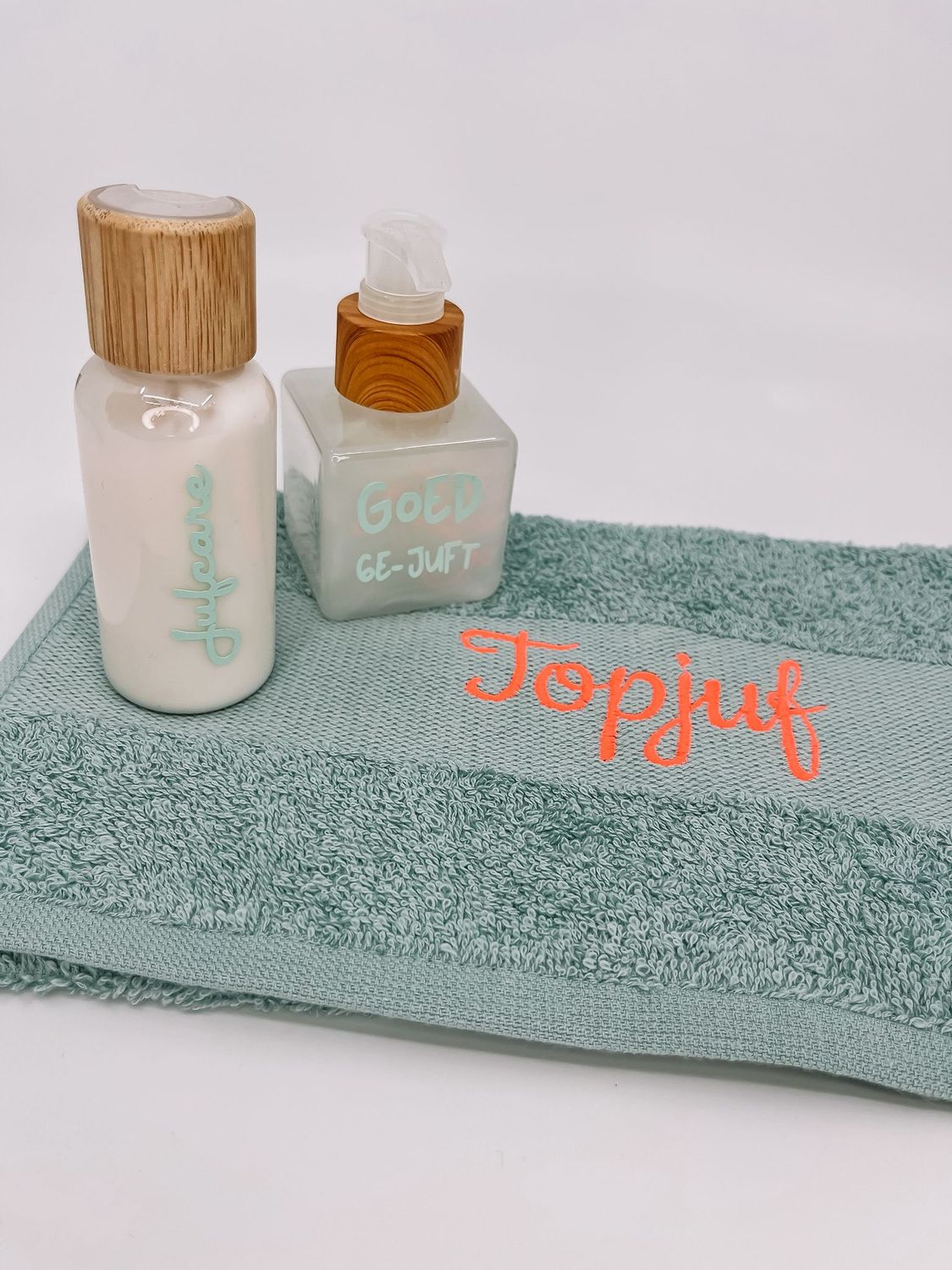 Geschenkset 13 - Gastendoek + bodylotion + handzeep