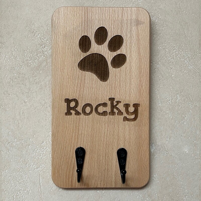 Decoratie - Sleutelhouder hondenpoot met naam - 120 x 220mm