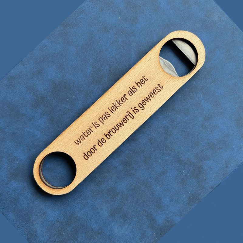 Flesopener - water is pas lekker als het...