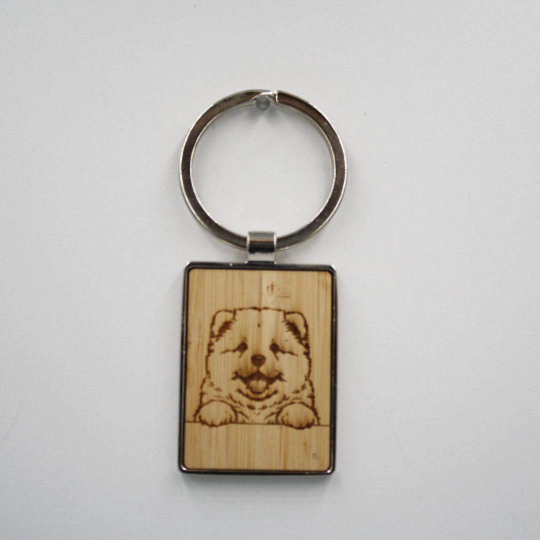 Metalen sleutelhanger, bamboe inleg - Chowchow