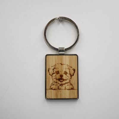 Metalen sleutelhanger, bamboe inleg - Maltezer