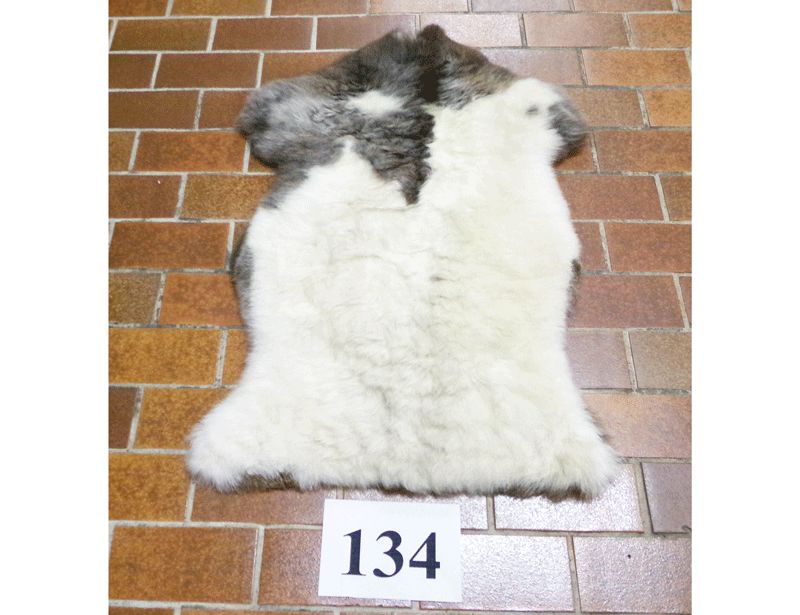 Unikat-Schaffell Nr.134, weißgegerbt