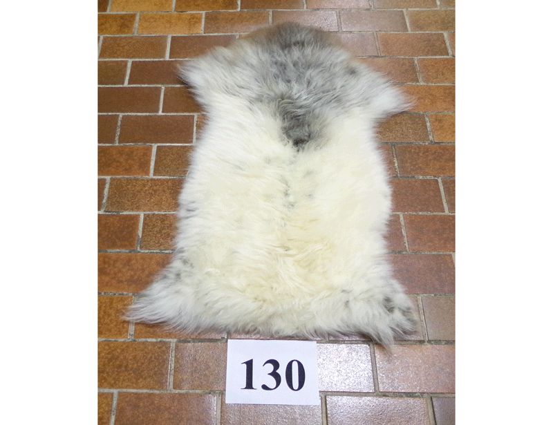 Unikat-Schaffell Nr.130, weißgegerbt