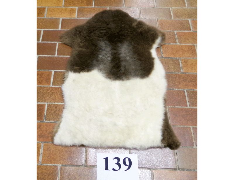 Unikat-Schaffell Nr.139, weißgegerbt