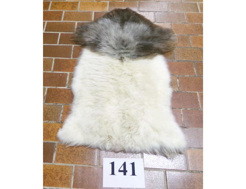 Unikat-Schaffell Nr.141, weißgegerbt
