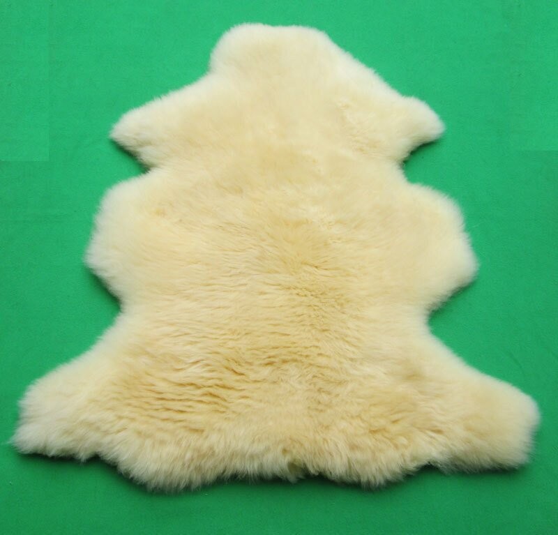 XXL-medizinisch gegerbtes  Bauern-Schaffell, 120cm