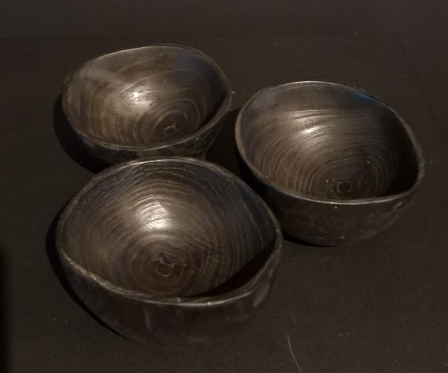Zwart teakschaaltje