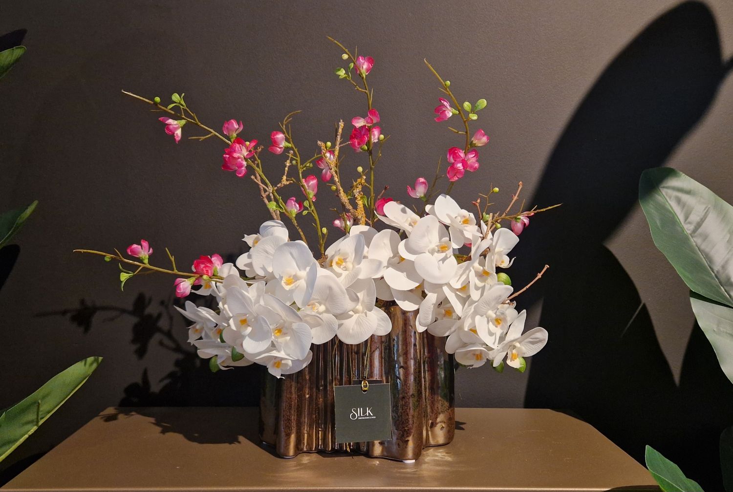 Bloemstuk White Orchid