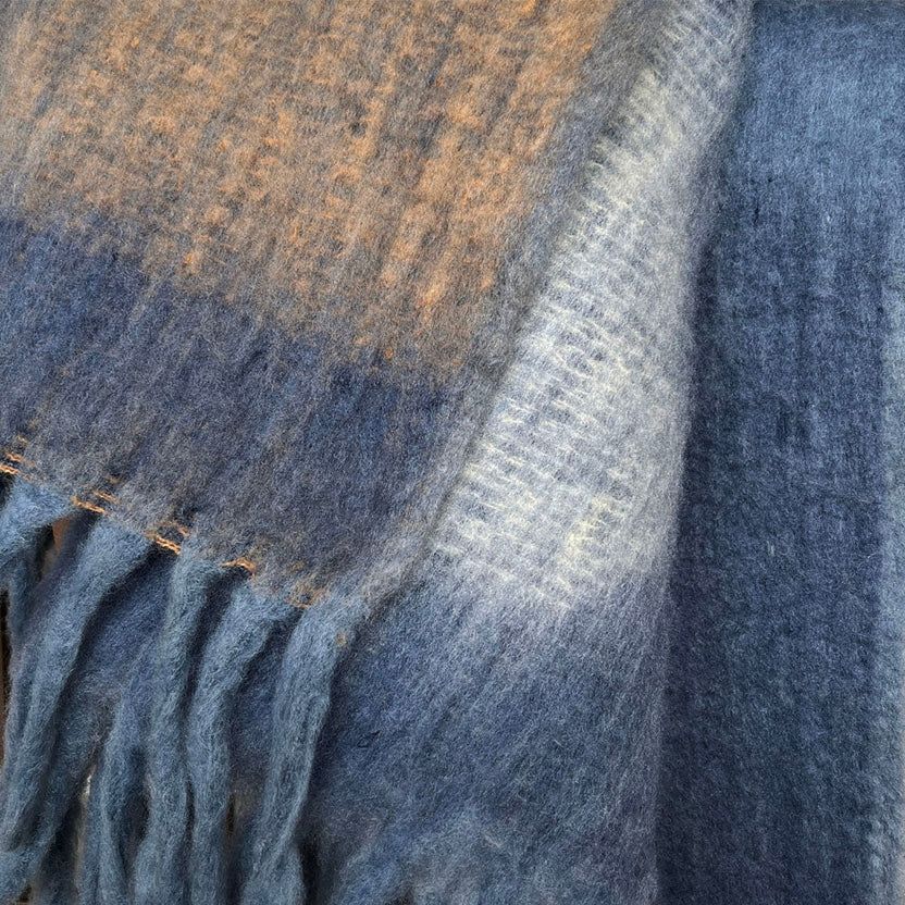 Malagoon Zapotec plaid- soft blue - 125x150cm 100% recycled