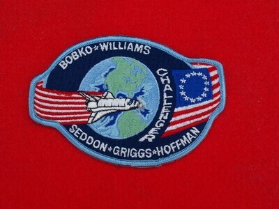 NASA Discovery STS-51-D (2)