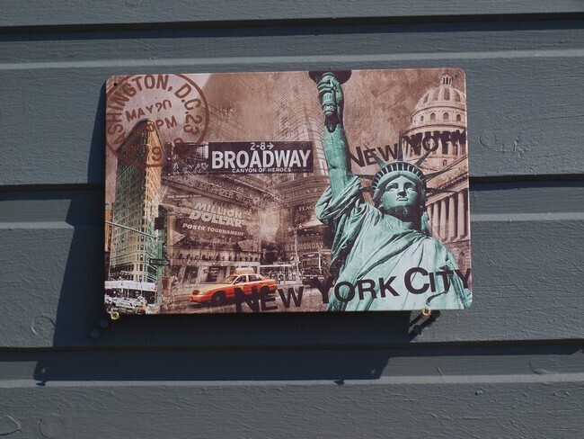 Broadway (420)