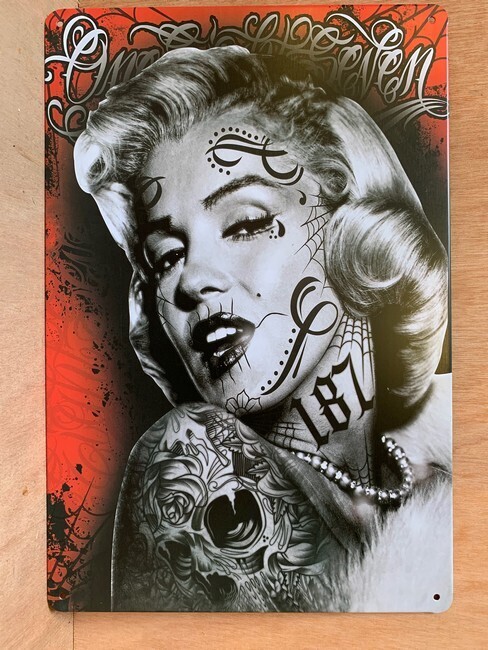 Marlyn Monroe Tattoo Girl (599)