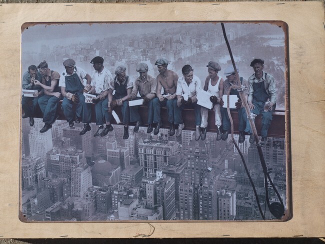 Lunch atop a Skyscraper (670)