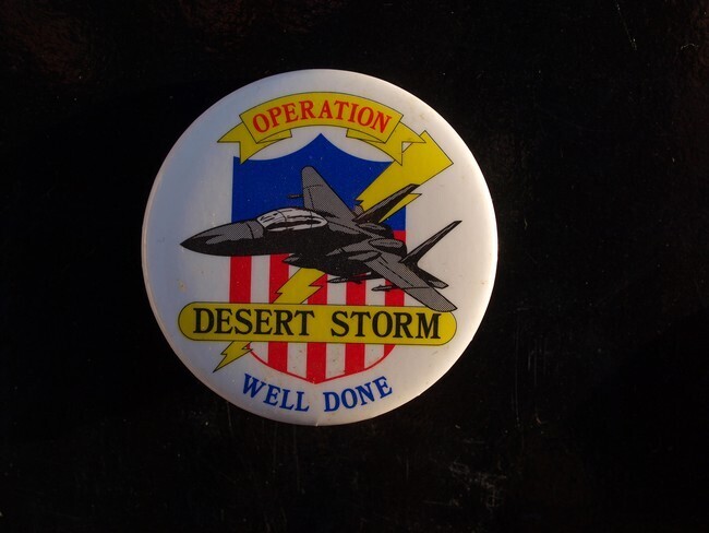 US Button - Desert storm (well done) (123)