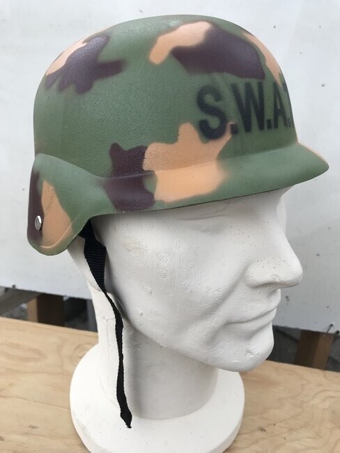 Kinderhelm SWAT