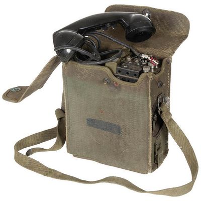 US Veldtelefoon, EE-8 met tas