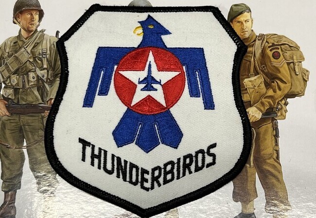 USAF - S - Thunderbirds Fight Demonstration Squadron (34)