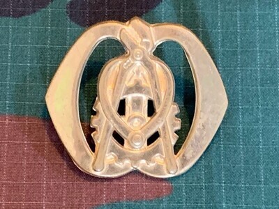 Nederland - M - Baret embleem Regiment Technische Troepen (016)