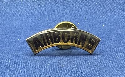 US pin - M - Airborn (394)